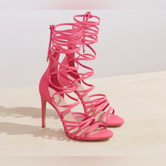ALDO fuchsia pink color Strappy pink heels size 7 - Picture 1 of 11